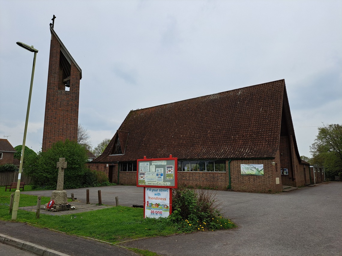St Paul from Road